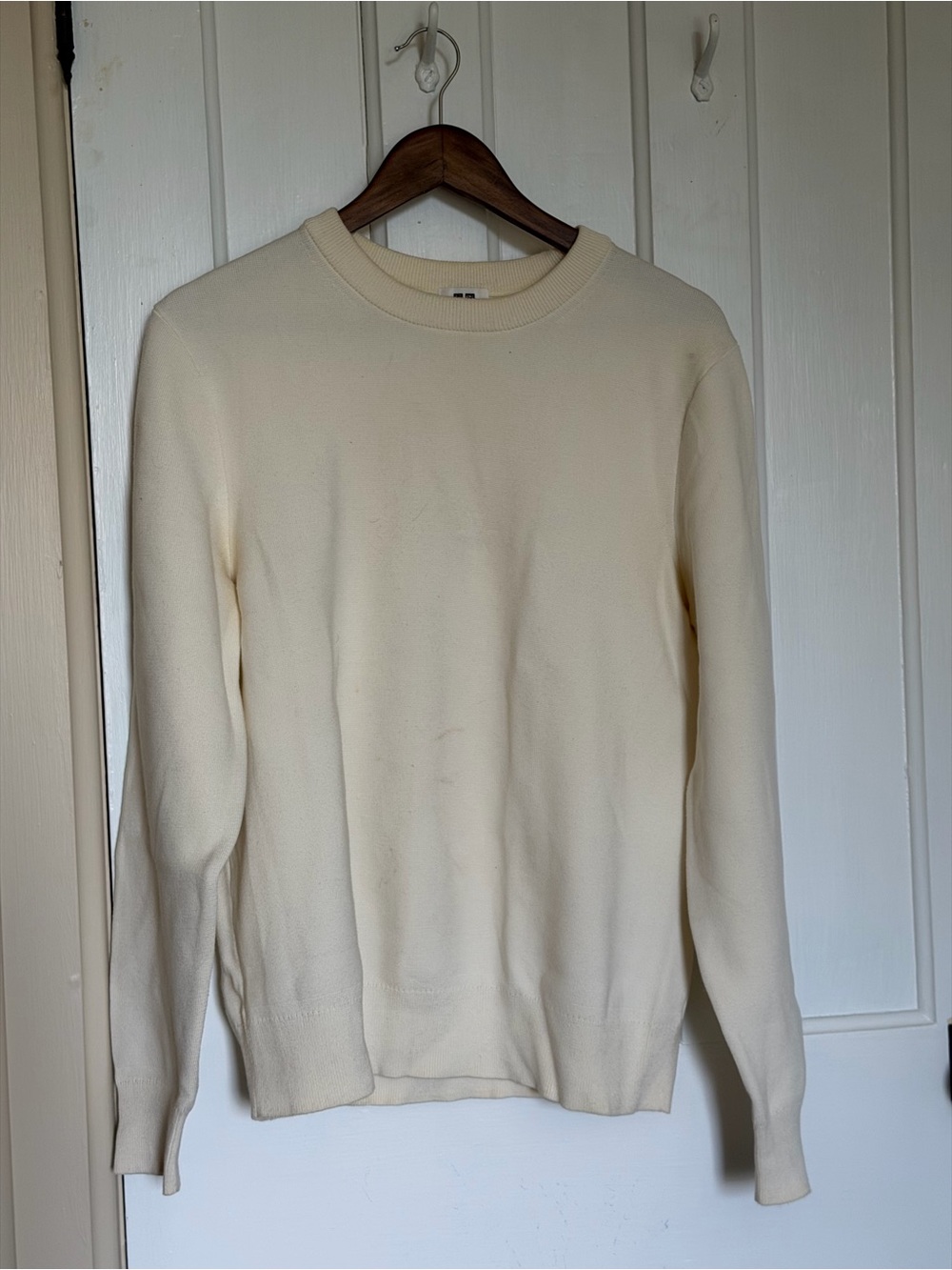 Uniqlo Men's Crewneck Sweater in Off-White Cream